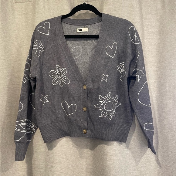NWT SO Gray Button up Cropped Sweater with Sun, Mushrooms, Flowers, Etc. Sz: M - Picture 2 of 5